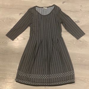 Women’s size medium dress